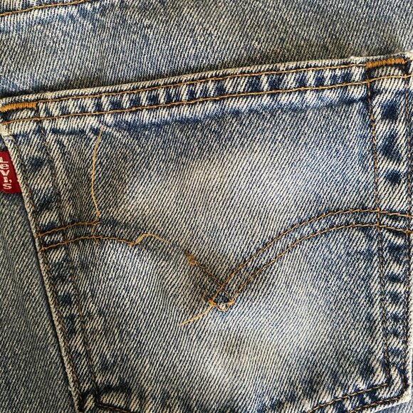 Levi's Men's Light Wash 501 Jeans 36x30 - Picture 8 of 16